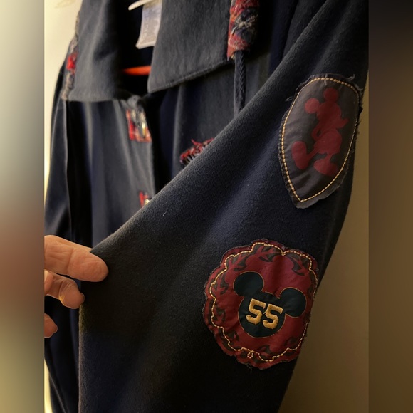 Unique, collectors, Disneyland 50th anniversary jacket - Picture 4 of 13